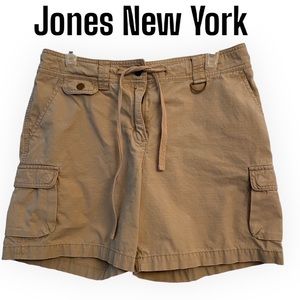 Jones New York Sport High waisted khaki Cotton Cargo Shorts 10